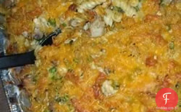 Rotini e caçarola de frango