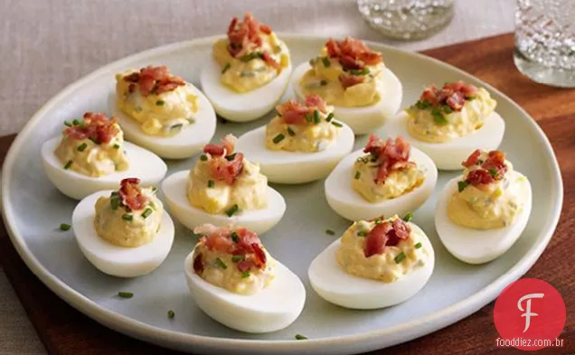 Ovos cozidos com Bacon