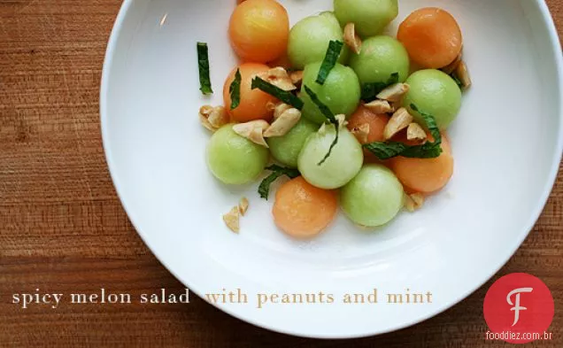 Salada De Melão Picante Com Amendoim E Hortelã