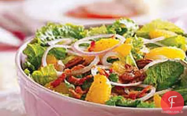 Salada De Nozes Cítricas E Torradas