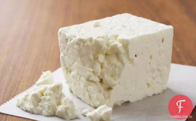 Salada de melancia, queijo Feta e Azeitona Preta