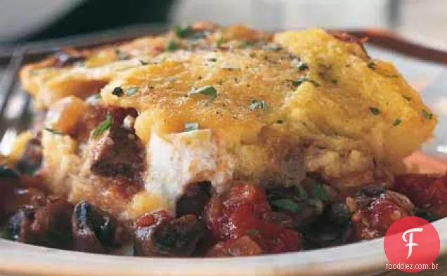 Caçarola de Polenta com cogumelos, tomates e ricota