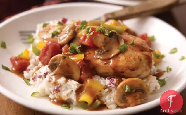 Cacciatore de frango com purê de batatas cremosas