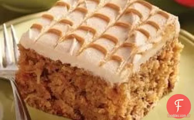 Bolo de cenoura de abacaxi Peanutty com cobertura de Manteiga De Amendoim