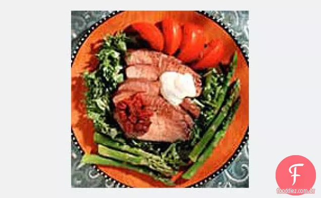 Bife grelhado com dois molhos