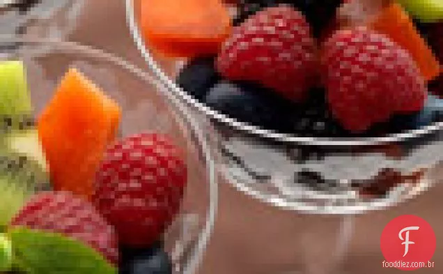 Salada de frutas com ervas, frutas cítricas, hortelã-Maple ou xarope básico
