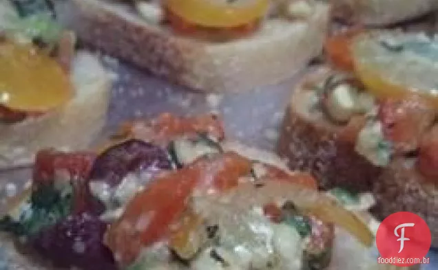 Pimenta vermelha assada e Feta Bruschetta
