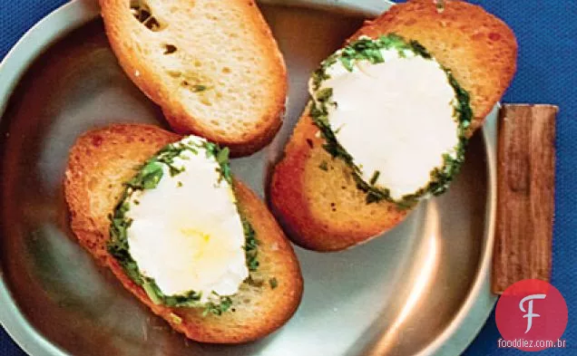 Log De Queijo Herbed