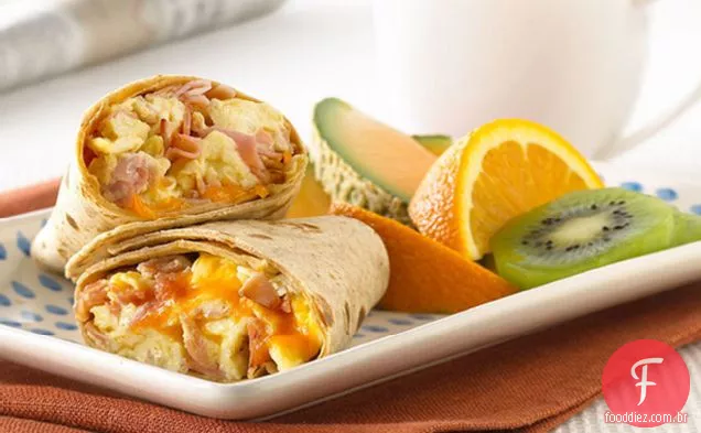 Ovo, presunto e queijo Burrito