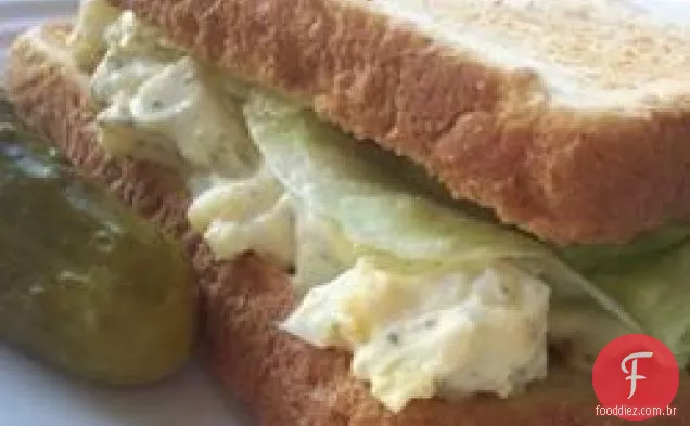 Sanduíches De Salada De Ovo