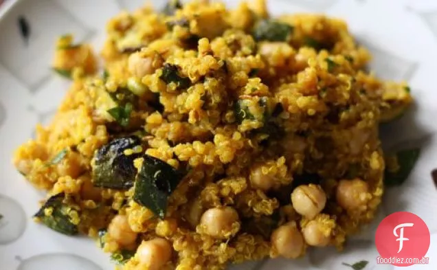 Quinoa Com Abobrinha Grelhada, Grão De Bico E Cominho