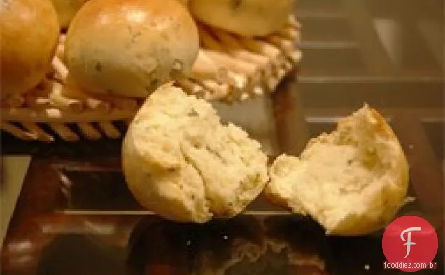 Rolos De Jantar De Ervas Frescas
