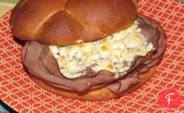 Ultimate Rosbife Blues Sandwich