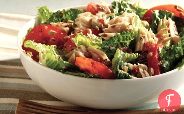 Salada de atum com grãos de girassol