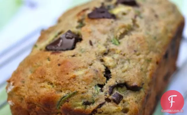 Pão de abobrinha integral com canela e pedaços de Chocolate escuro