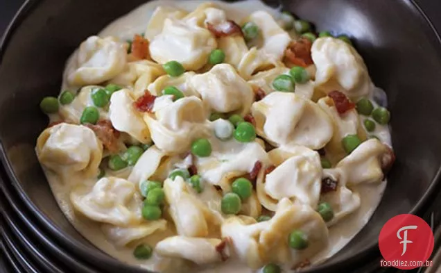 Tortellini Alfredo Simples E Cremoso