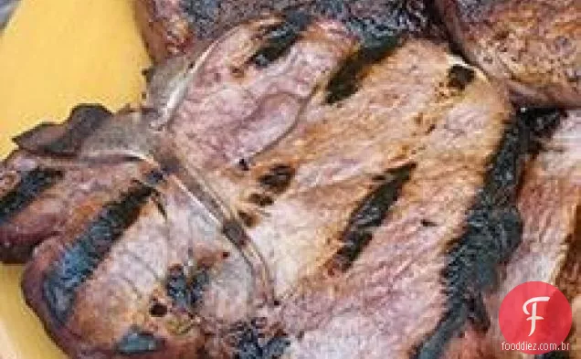Costeletas De Porco Grelhadas Com Infusão De Vinho