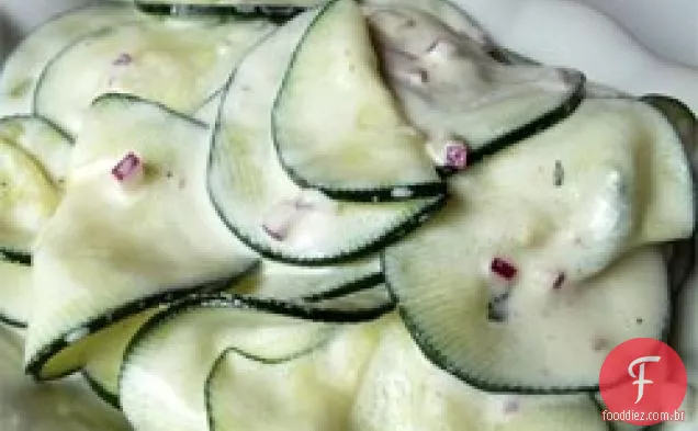 Pepino com creme azedo