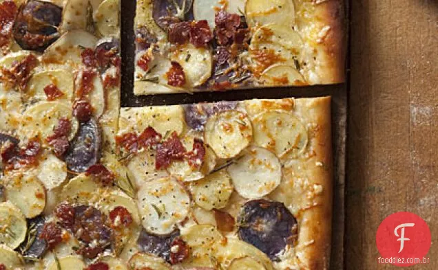 Pizza de batata, alecrim e Bacon