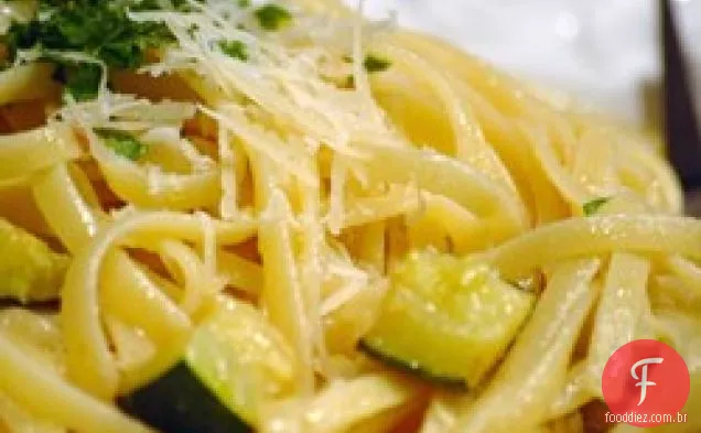 Abobrinha cremosa com Linguine