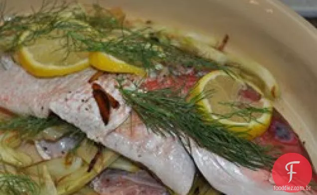 Pargo vermelho com Erva-doce e alho