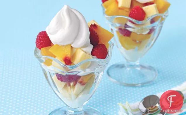Bolo de libra e Parfaits de frutas