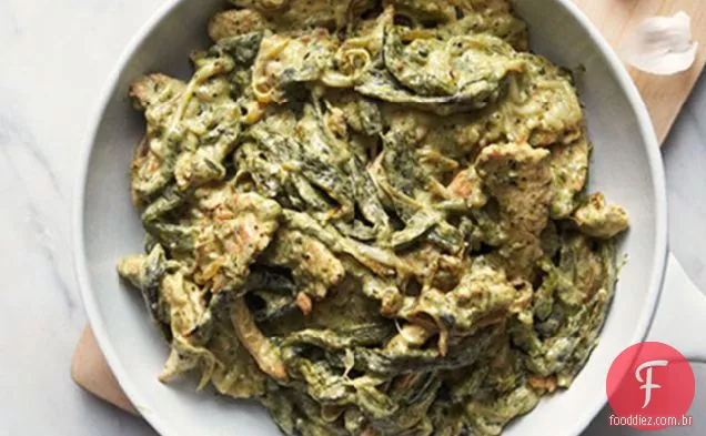 Tiras de frango em Rajas Poblanas cremosas