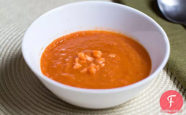Sopa de tomate com pimentão Chipotle