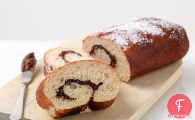 Pão De Chocolate E Cereja