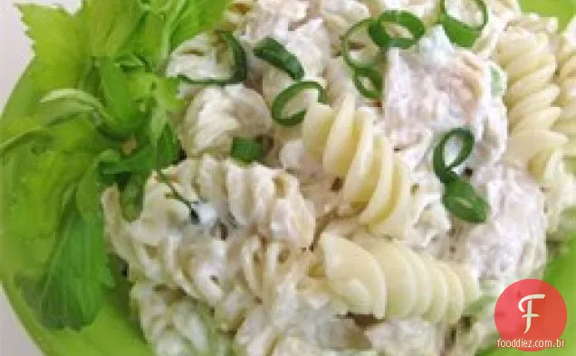 Salada De Macarrão De Peru
