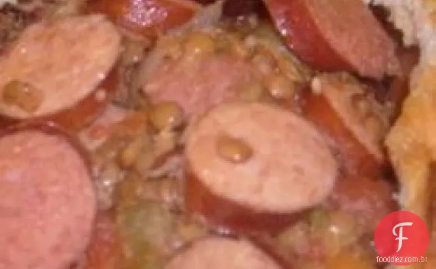 Lentilhas e Salsicha do fogão lento
