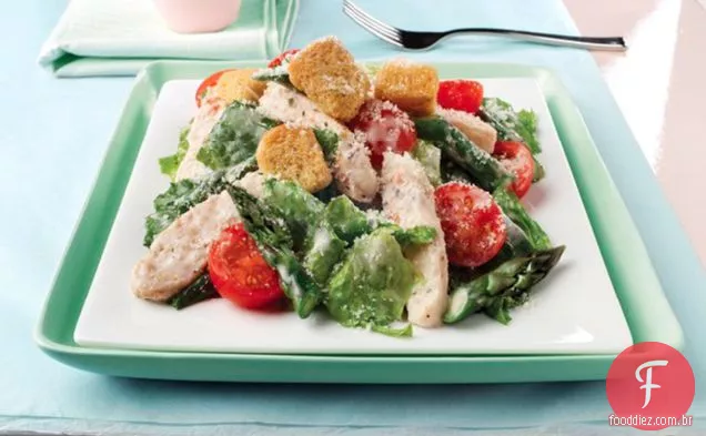 Salada Caesar De Frango Na Primavera