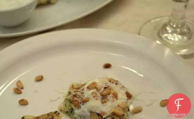 Flapjacks De Abobrinha Com Creme De Manjericão