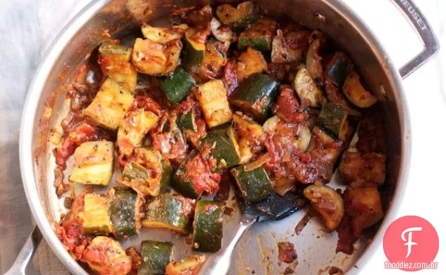 Curry De Abobrinha E Tomate
