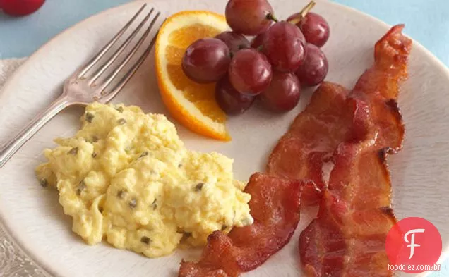 Ovos Mexidos cremosos com Bacon marrom-açucarado