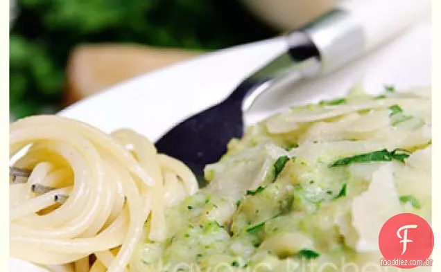 Macarrão Com Molho De Abobrinha