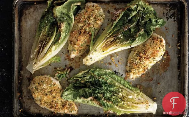 Frango Parmesão Com Caesar Roasted Romaine