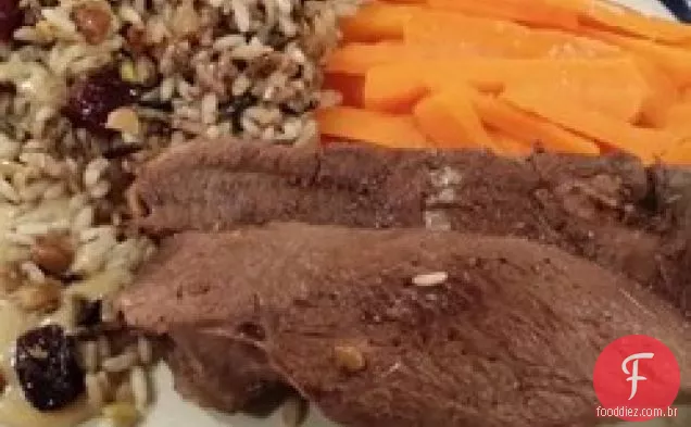 Ganso assado com recheio de Arroz Selvagem