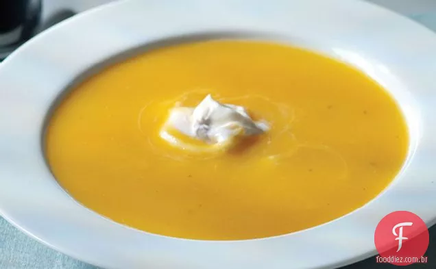 Sopa De Abóbora Com Maçã Temperada