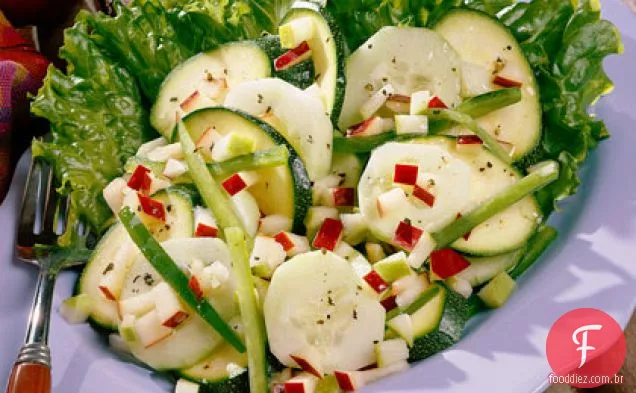 Salada De Maçã E Abobrinha