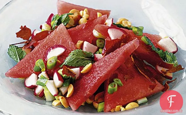 Salada de melancia com hortelã e Prosciutto crocante