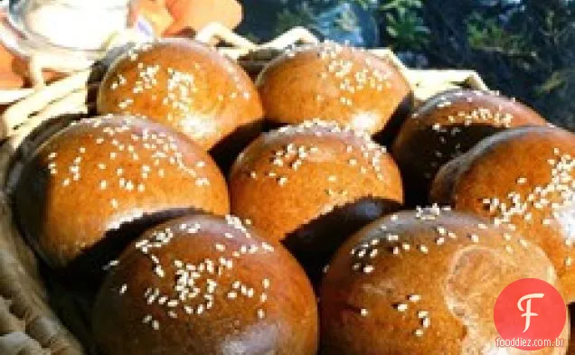 Rolos ou pães marrons de mel