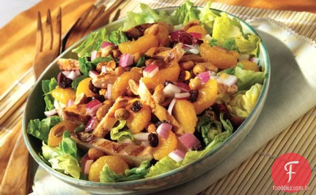 Salada De Frango Com Amendoim E Mandarim