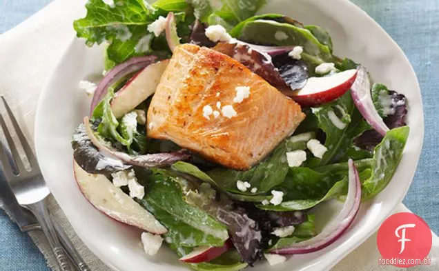 Salada De Salmão Ao Estilo Grego