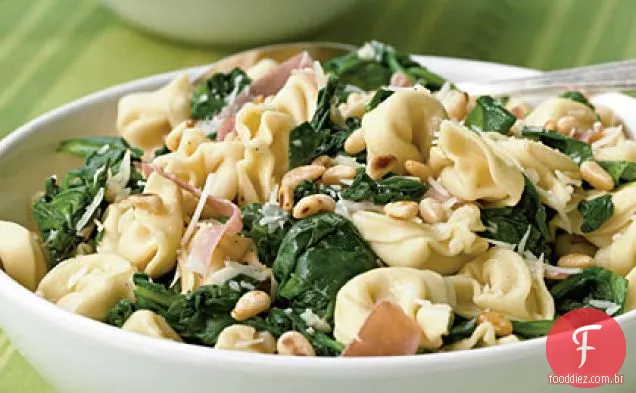 Massas com Prosciutto e espinafre