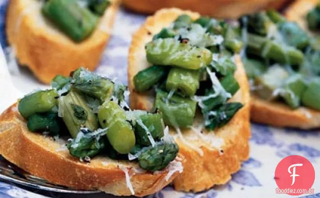 Crostini De Espargos Trufados