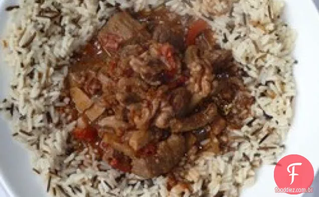 Ensopado de carne e nozes