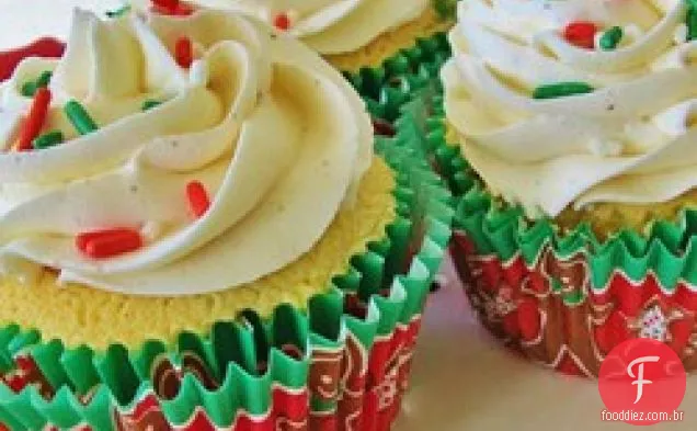 Fácil Eggnog Cupcakes