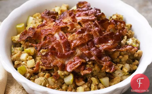 Bacon, Pêra e noz recheio com chuvisco de bordo