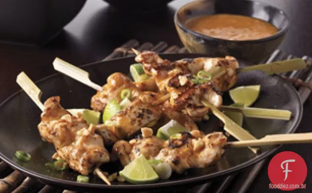 Frango com molho asiático de amendoim